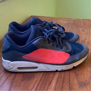 Nike Air Max 90 DS in good but used condition.